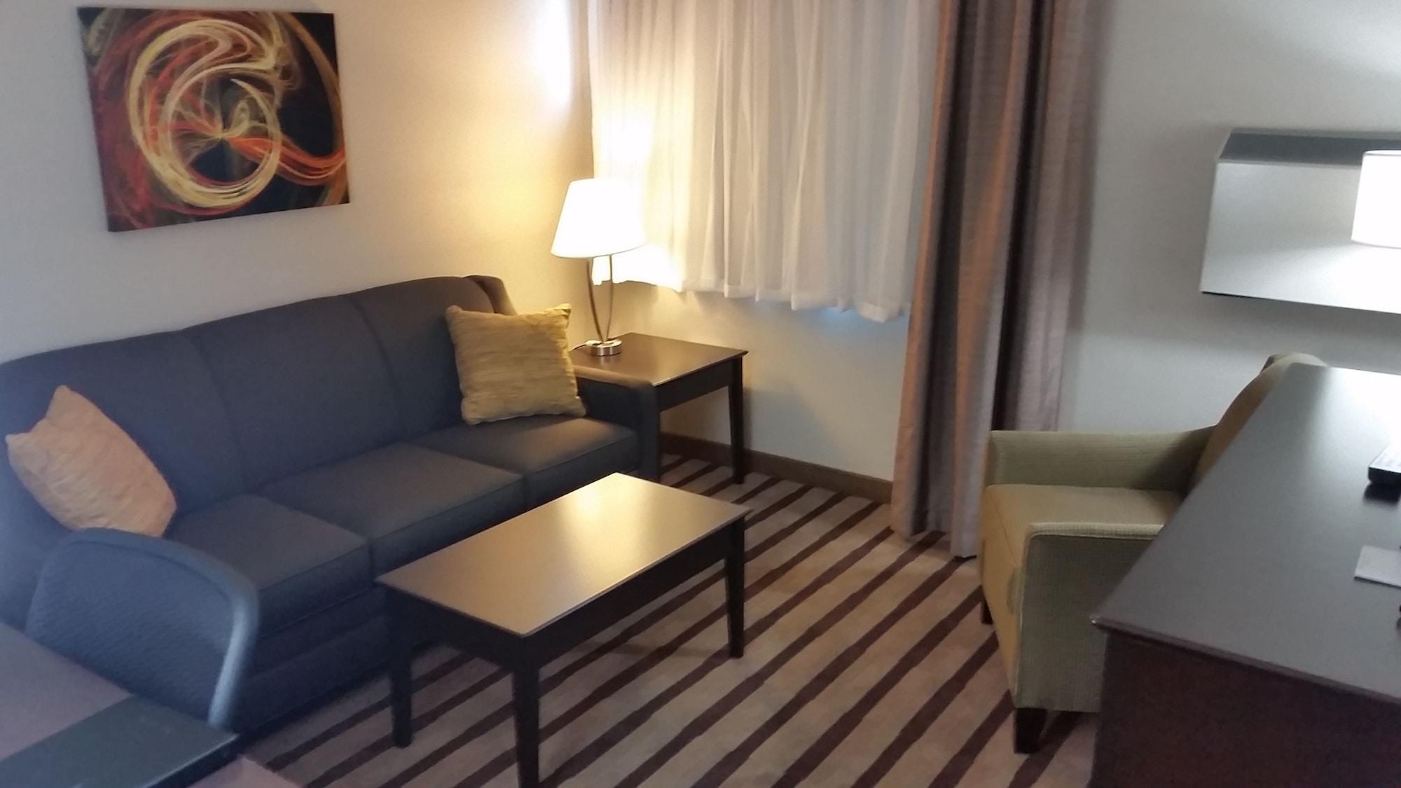 Best Western Harvest Inn & Suites Гранд-Форкс Экстерьер фото