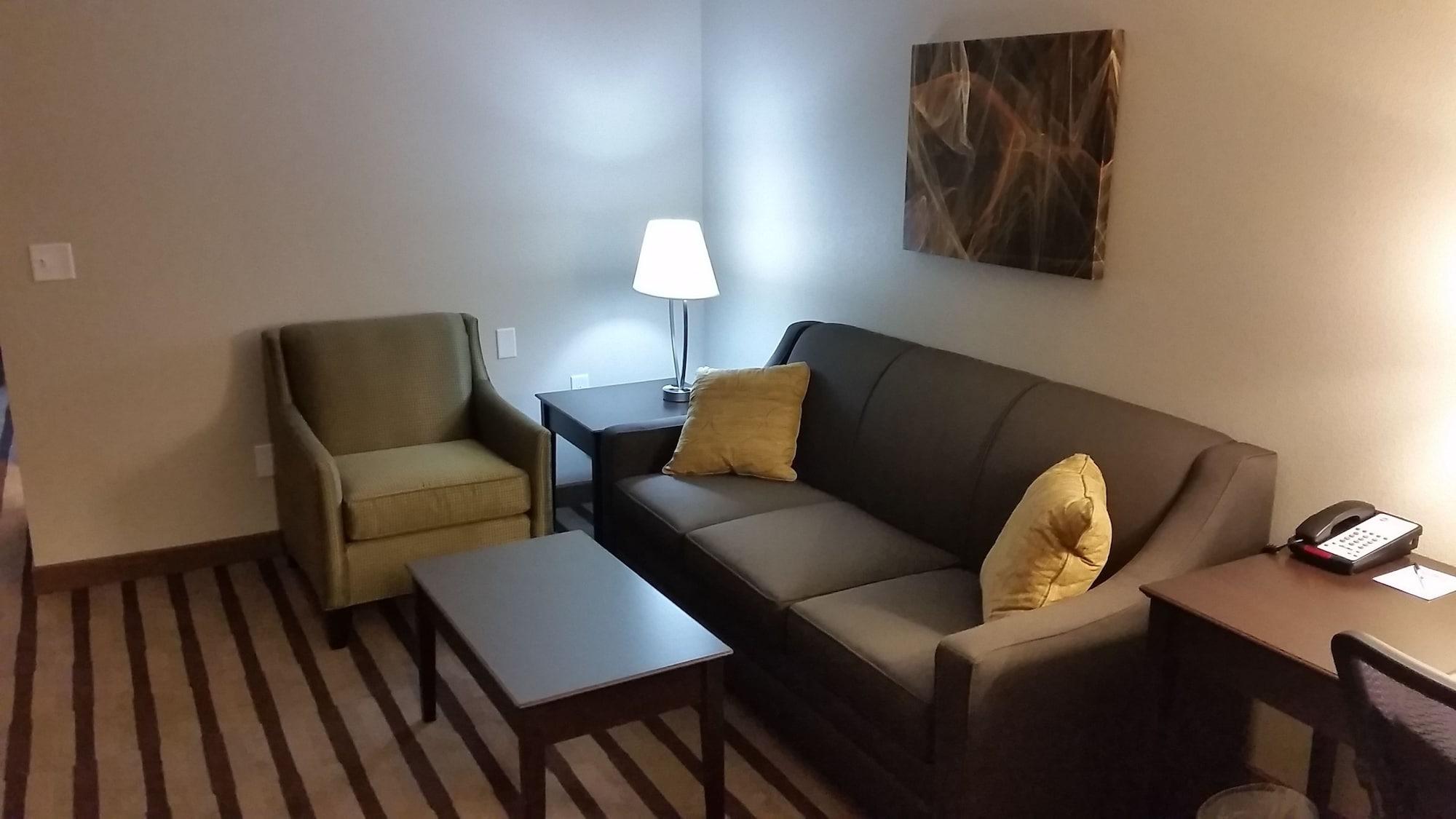 Best Western Harvest Inn & Suites Гранд-Форкс Экстерьер фото
